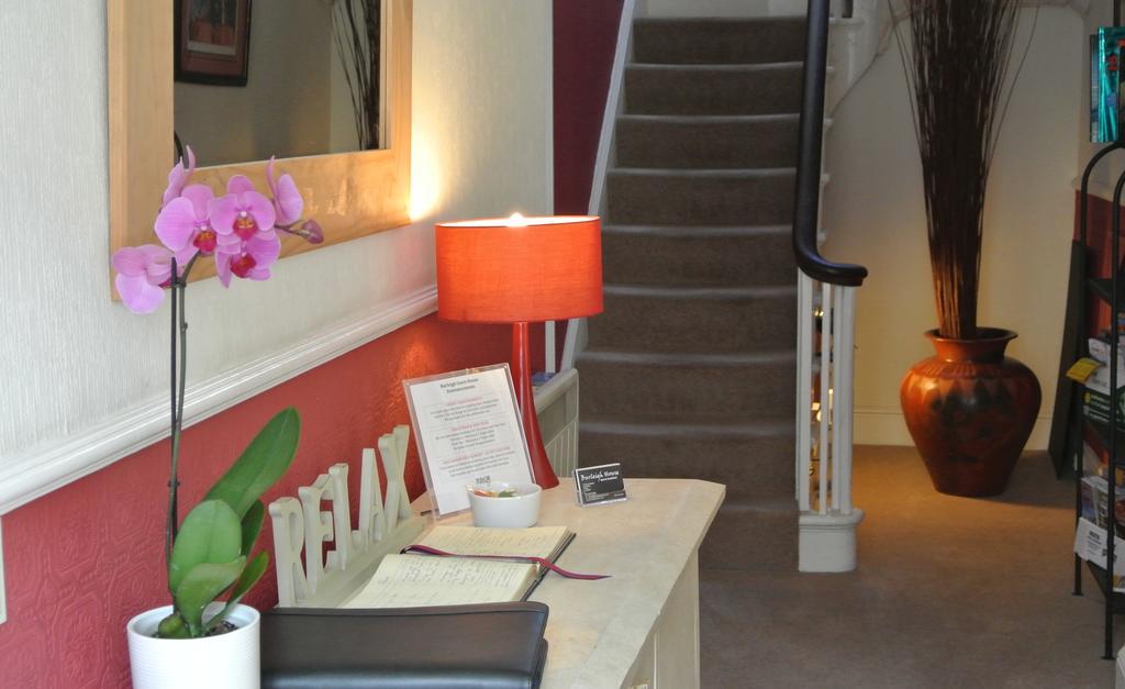 Burleigh Guest House Llandudno Esterno foto